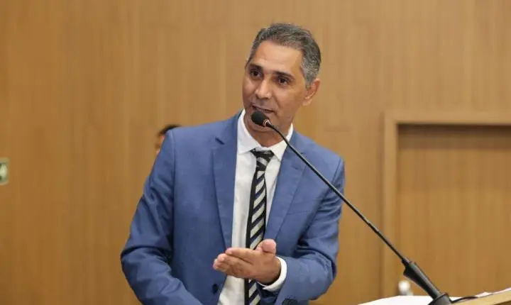 Vereador Wegney Costa entrega títulos de cidadão aparecidense a seis homenageados