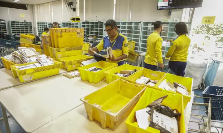 Correios renovam parceria para acelerar entregas do AliExpress no Brasil